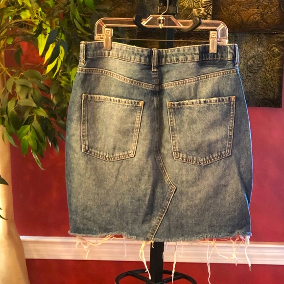 H&M Denim Skirt - Picture 9 of 10